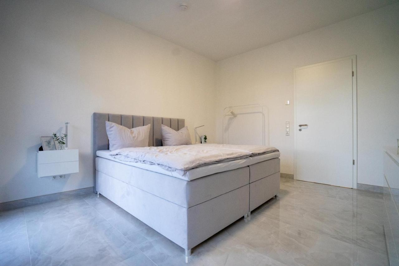 Tomkes Ferienwohnung Am See Rhauderfehn المظهر الخارجي الصورة